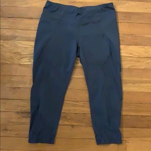 Grey/blue athleta spandex Capri